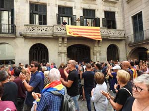 Diada Nacional 2023. Concentració a la plaça del Vi