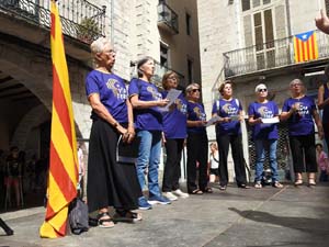 Diada Nacional 2023. Concentraci&oacute; a la pla&ccedil;a del Vi