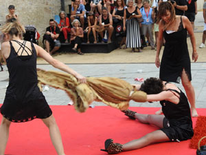 Festival Fitag 2023. Espectacle inaugural: Descria-les, de Tr&agrave;fec Teatre