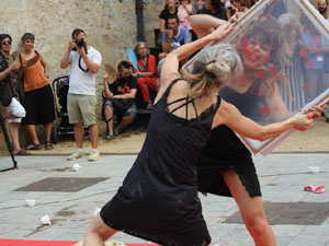 Festival Fitag 2023. Espectacle inaugural: Descria-les, de Tr&agrave;fec Teatre