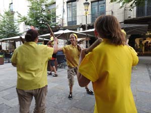 Cercavila de la Flama del Canig&oacute; 2023 fins la pla&ccedil;a del Vi