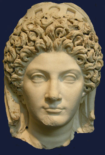 Cap de dama d'època Flàvia (69-96 dC)