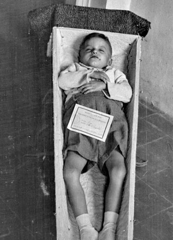 Retrat post mortem d'un infant. 1953