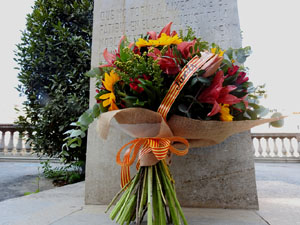 Diada Nacional 2024. Homenatge floral a Carles Rahola a la Rambla de la Llibertat