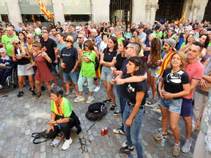 Diada Nacional 2024. Concentració a la plaça del Vi, lectura del manifest i cant de Els Segadors