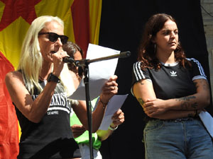 Diada Nacional 2024. Concentració a la plaça del Vi, lectura del manifest i cant de Els Segadors