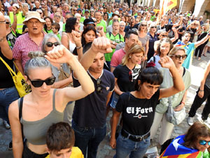 Diada Nacional 2024. Concentració a la plaça del Vi, lectura del manifest i cant de Els Segadors