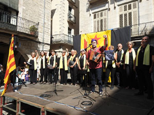 Diada Nacional 2024. Concentració a la plaça del Vi, lectura del manifest i cant de Els Segadors