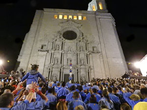 Fires de Sant Narc&iacute;s 2023. Pilar a les escales de la Catedral