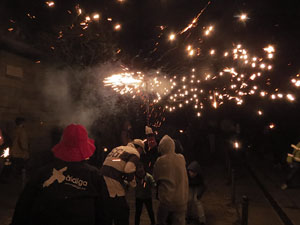 Fires de Sant Narc&iacute;s 2023. Correfoc amb els Trons de l'Onyar