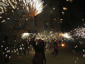 Fires de Sant Narc&iacute;s 2023. Correfoc amb els Trons de l'Onyar