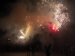 Fires de Sant Narc&iacute;s 2023. Correfoc amb els Trons de l'Onyar