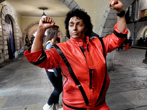 Fires de Sant Narc&iacute;s 2023. Zombie Walk de Girona