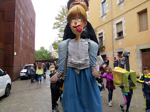 Fires de Sant Narc&iacute;s 2024. Cercavila de gegantons amb la Girona Marxing Band