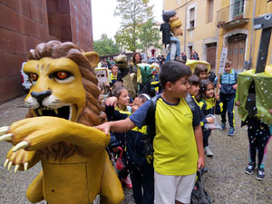 Fires de Sant Narc&iacute;s 2024. Cercavila de gegantons amb la Girona Marxing Band