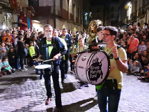 Ballades a la pla&ccedil;a del Vi