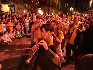 Ballades a la pla&ccedil;a del Vi