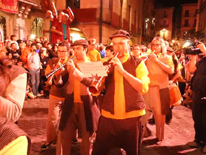 Ballades a la pla&ccedil;a del Vi