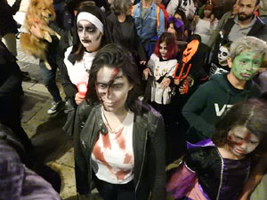 Fires de Sant Narc&iacute;s 2024. Zombie Walk de Girona