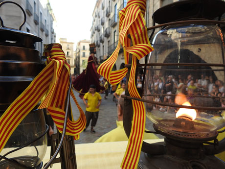 Balls a la pla&ccedil;a del Vi