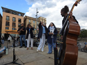Diada de Sant Jordi. Concert de Les Anxovetes