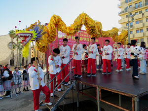 Celebraci&oacute; de l'any nou xin&egrave;s, el 4723, any de la Serp, a Girona