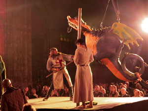 Representaci&oacute; de la Consueta de Sant Jordi cavaller a la nau g&ograve;tica de la Catedral