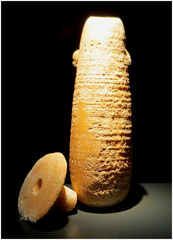 Alabastre. Edat del Ferro, colonitzacions segles VII-IV aC. Empúries, L'Escala. Origen: Mediterrani oriental, possiblement Egipte