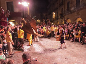 Fires de Sant Narcís 2024. Ball de l'Àliga, capgrossos i gegants