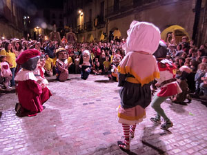 Fires de Sant Narcís 2024. Ball de l'Àliga, capgrossos i gegants