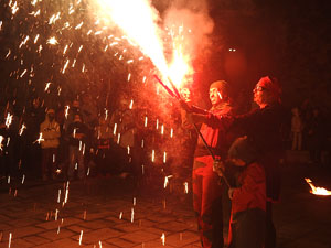 Fires de Sant Narc&iacute;s 2024. Correfoc amb els Trons de l'Onyar