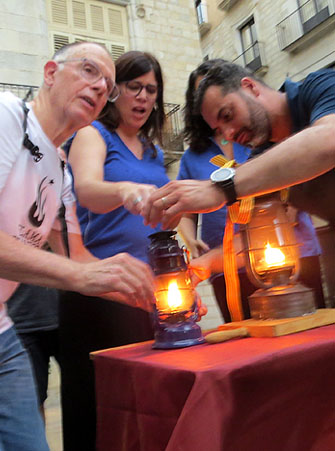 Balls a la pla&ccedil;a del Vi