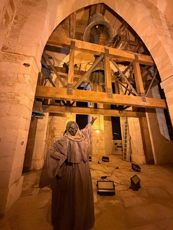 La Bruixa de la Catedral a l'interior del campanar