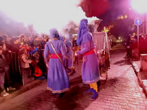 Reis 2025. Arribada dels Reis a la pla&ccedil;a de l'U d'octubre de 2017