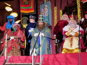 Reis 2025. Arribada dels Reis a la pla&ccedil;a de l'U d'octubre de 2017