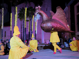 Reis 2025. Arribada dels Reis a la pla&ccedil;a de l'U d'octubre de 2017