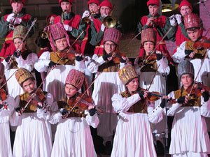 Reis 2025. Arribada dels Reis a la pla&ccedil;a de l'U d'octubre de 2017