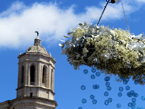 Temps de Flors 2025. Pont de Sant Agust&iacute;