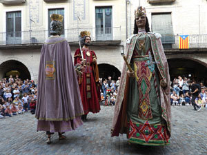 Toc de Rams. Cerim&ograve;nia del canvi de rams de les gegantes