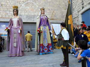 Toc de Rams. Cerim&ograve;nia del canvi de rams de les gegantes