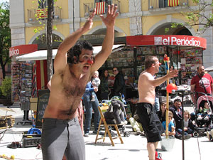 Espectacle de circ a c&agrave;rrec de MABSUTINS