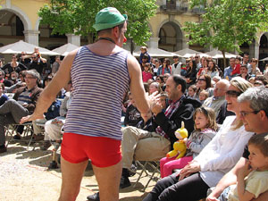 Espectacle de circ a c&agrave;rrec de MABSUTINS