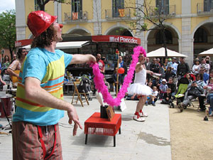 Espectacle de circ a c&agrave;rrec de MABSUTINS