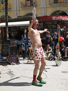 Espectacle de circ a c&agrave;rrec de MABSUTINS