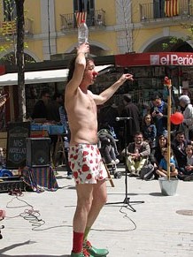 Espectacle de circ a c&agrave;rrec de MABSUTINS