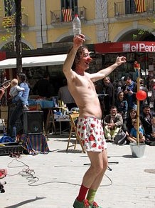 Espectacle de circ a c&agrave;rrec de MABSUTINS