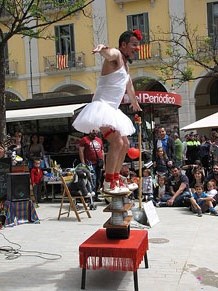 Espectacle de circ a c&agrave;rrec de MABSUTINS