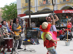 Espectacle de circ a c&agrave;rrec de MABSUTINS