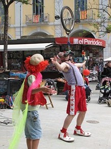 Espectacle de circ a c&agrave;rrec de MABSUTINS