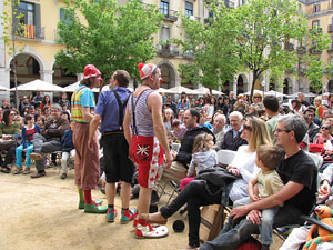 Espectacle de circ a c&agrave;rrec de MABSUTINS
